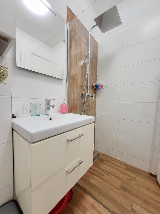Velky Apartman 3 Bratislava Exterior photo